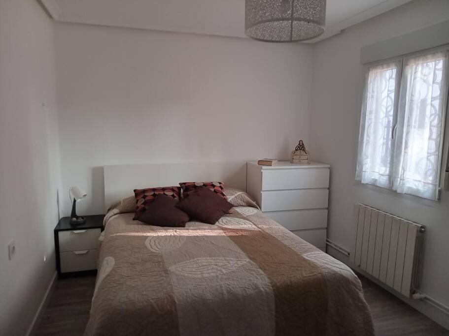 イルンPreciosa Casa Bi-Familiar Al Lado De Donosti.アパートメント エクステリア 写真