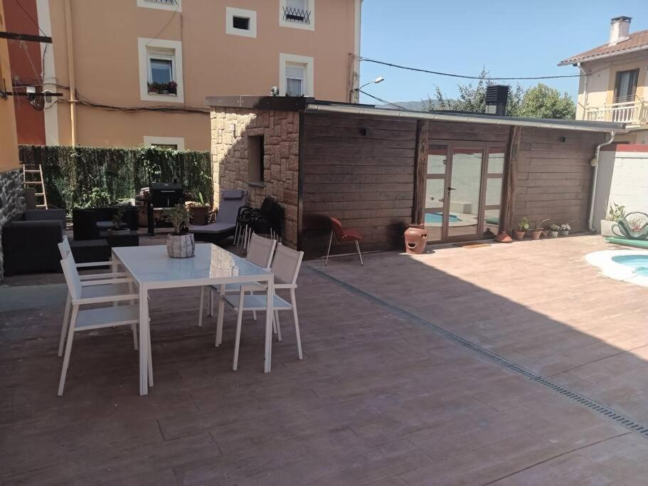 イルンPreciosa Casa Bi-Familiar Al Lado De Donosti.アパートメント エクステリア 写真